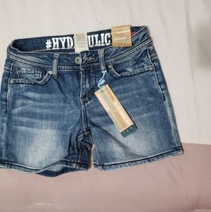 Hydraulic shorts